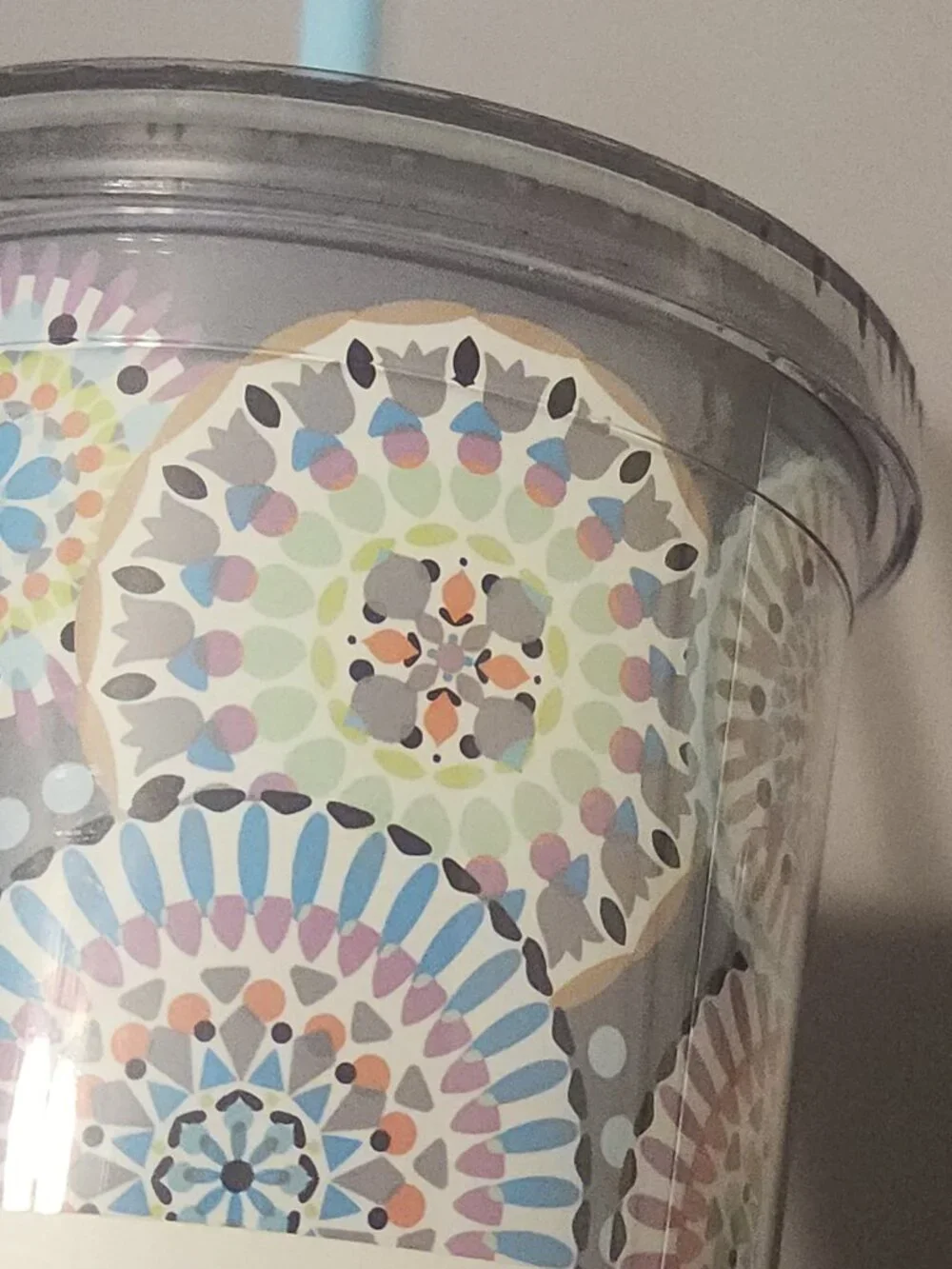 Vera Bradley 24oz Travel Tumbler Sunny Medallion Design